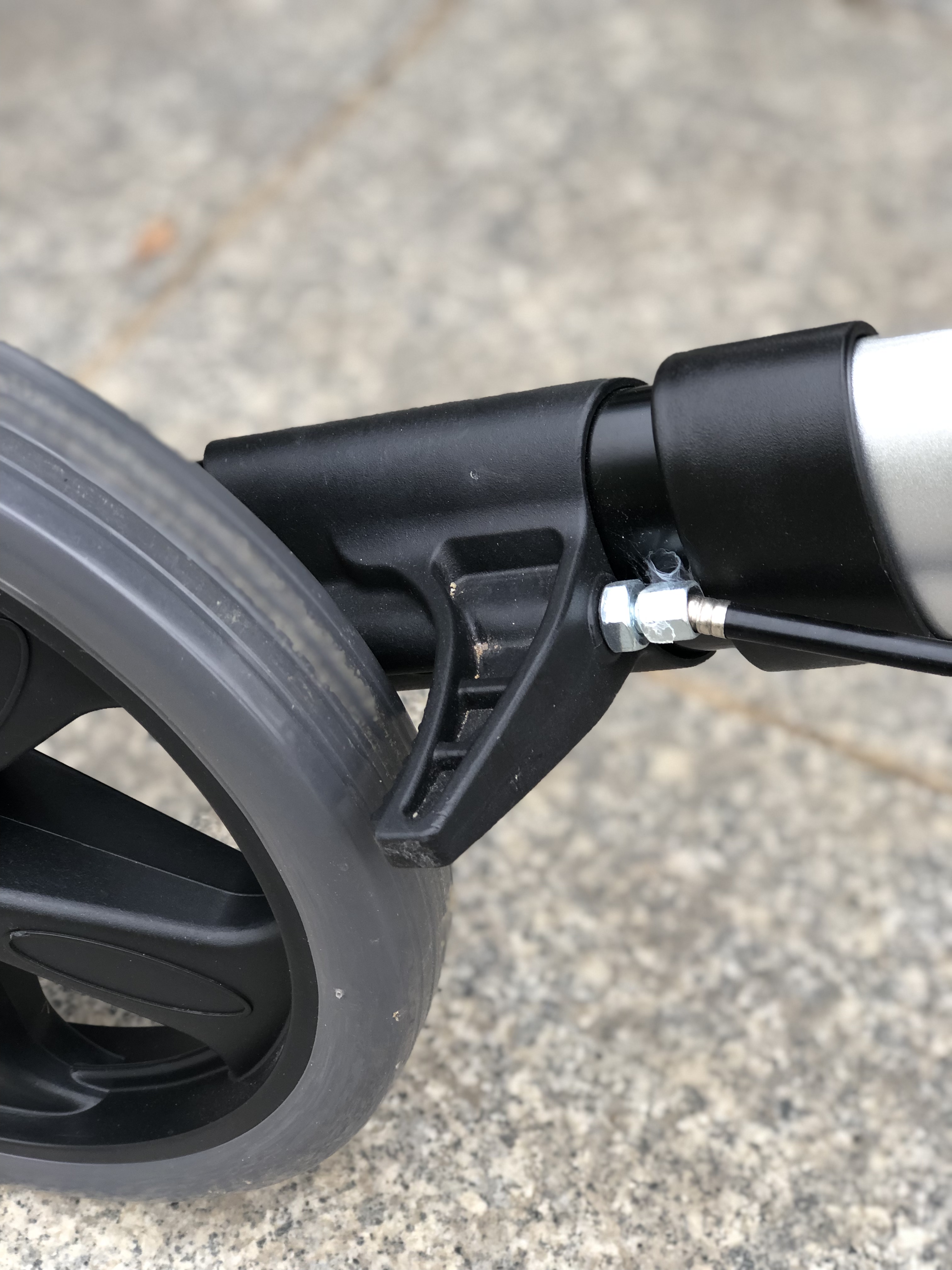 Volwassenen Lichtgewicht aluminium staande Walker Rollator voor ouderen en uitschakelen TRA34