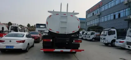 SAIC-IVECO/HONGYAN 6X4 25000liters Water Sprinkling Tank Truck