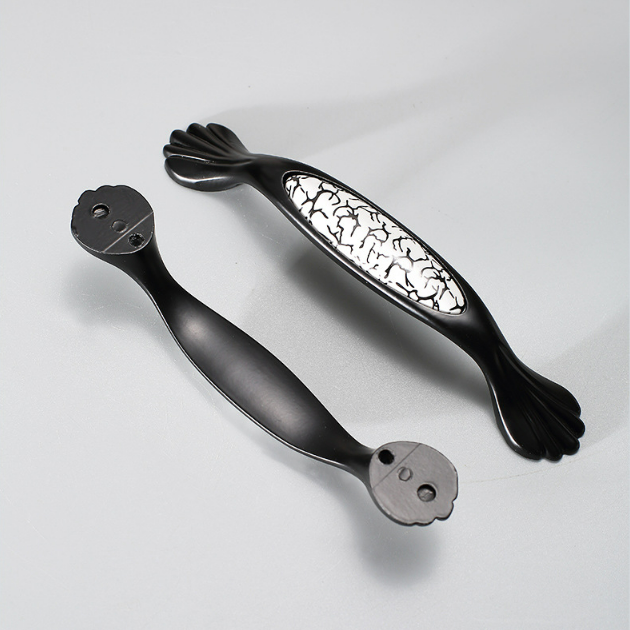 Fish tail shaped ceramic furniture pull