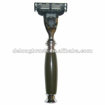 triple blade razor