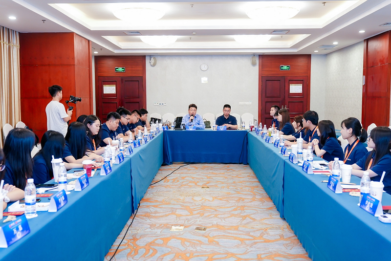 Huachen Heyi Overseas Business Division Unveiled; Mid-Year 2026 Work Conference Concludes Successfully