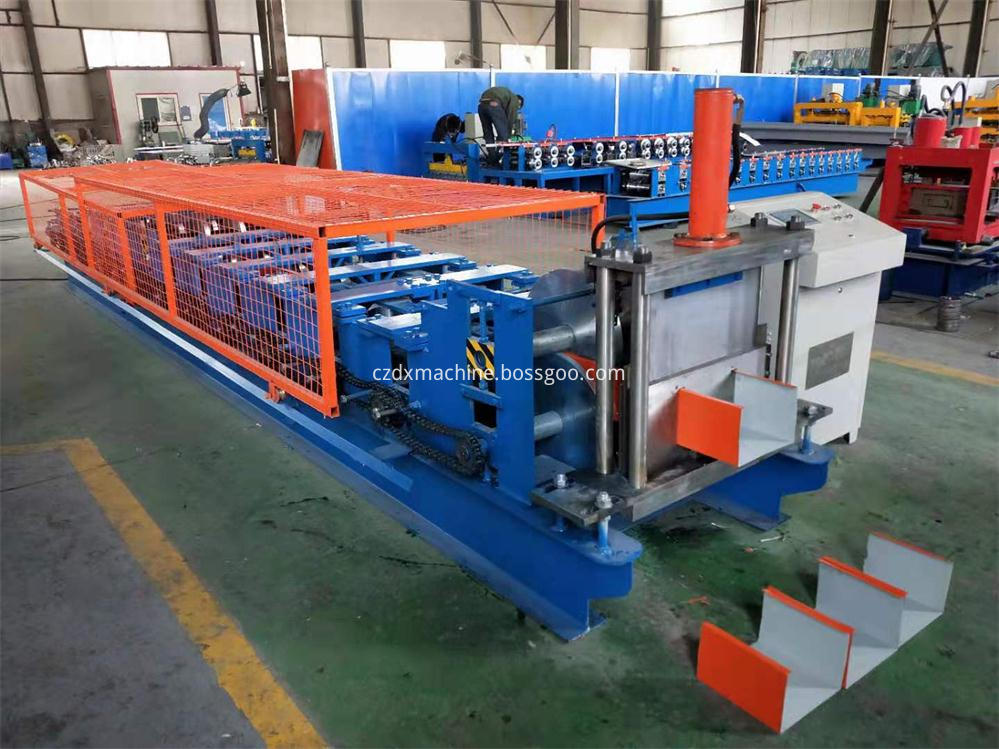 Fully automatic c purlin roof panel forming machine