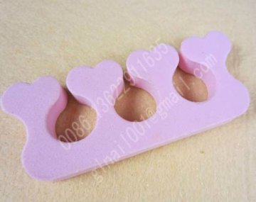 heart-shaped toe separator