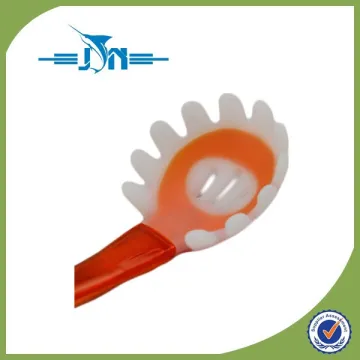 Spaghetti claw,Pasta server