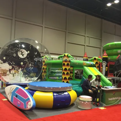 Winter wonderland 0.5mm PVC tarpaulin giant inflatable snow globe show ball