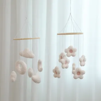 Neutral Boucle Mobile Baby Mobile Moon and Cloud Daisy Flower Nursery Decor