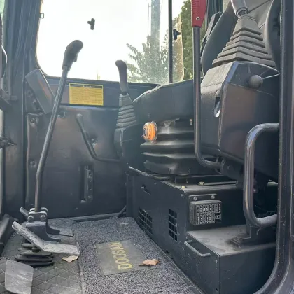 Used Doosan DH60-7 Small Crawler Excavator