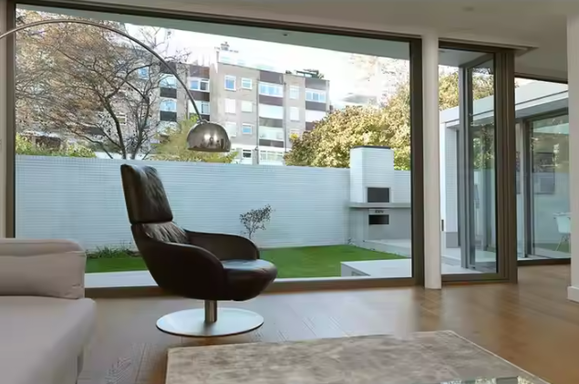 Aluminum casement windows