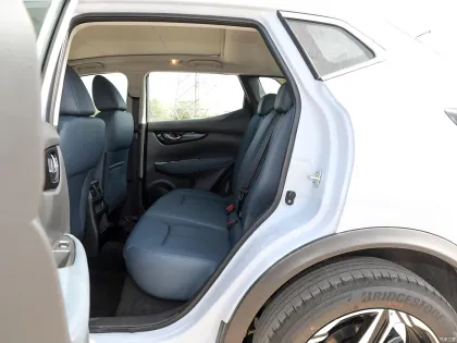 Nissan Qashqai 2.0L CVT 5 Seater 2WD Gasoline SUV - New Cars