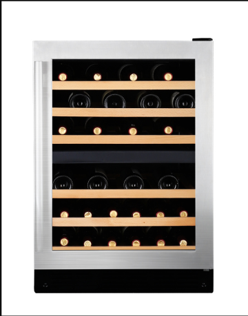 Triple door cooling wine chiller with single zone