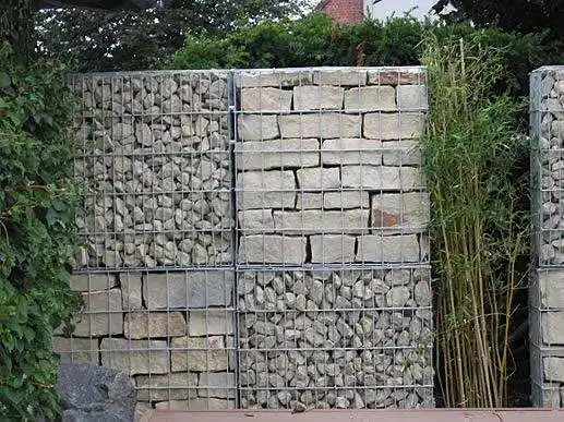 Mur de panier en pierre / boîte de gabion soudée