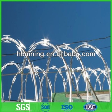 Galvanized razor barbed wire(factory price)