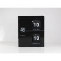 Flip Clock in legno a forma di libro