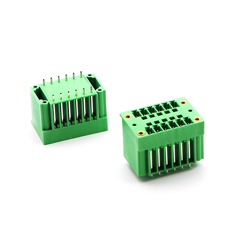 Plug in male seat