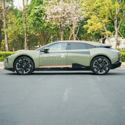 Gaohe Five seater Edition Car (Gaohe Pure Electric)