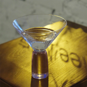 Factory Wholesale Modern Simple Hand Blown Unique Glass Cocktail Glasses for Wedding Birthday Home