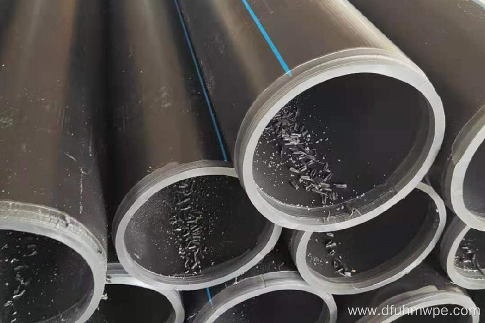 Large diameter steel wire mesh skeleton composite pipe