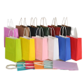 Sac cadeau en papier pliable promotionnel en gros