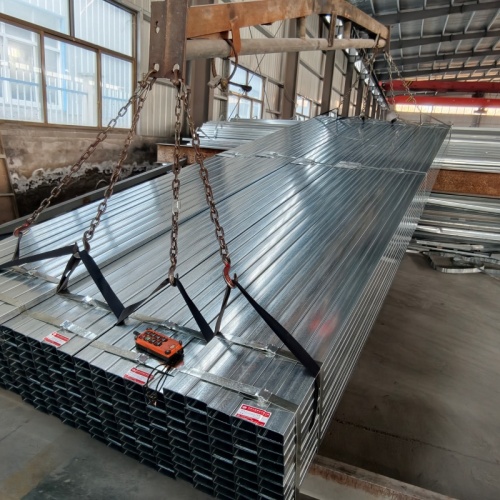 Verzinktes Vierkantrohr 37*77*1,6 mm