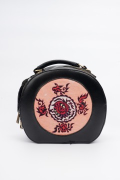 Vintage Yi Embroidery Round Leather Crossbody Bag