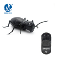 Télécommande infrarouge en plastique noir jouet de fourmi