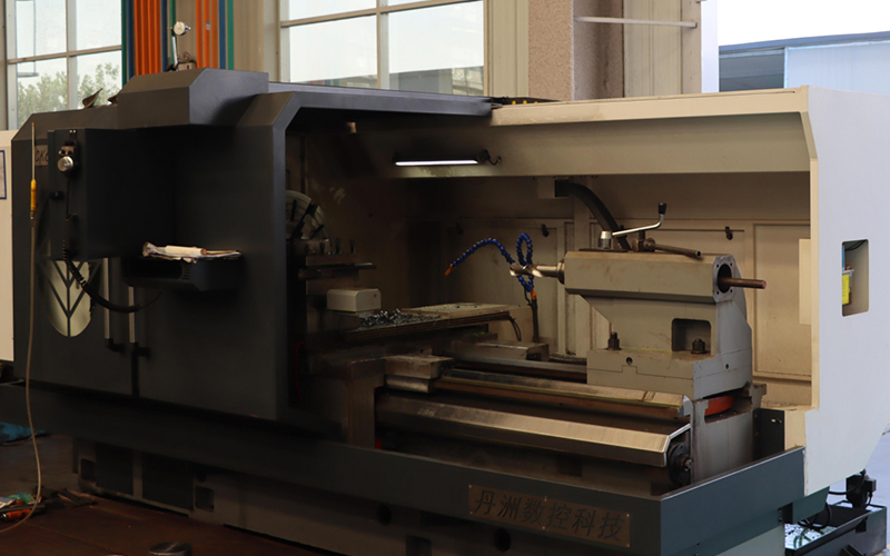 CNC lathe-1