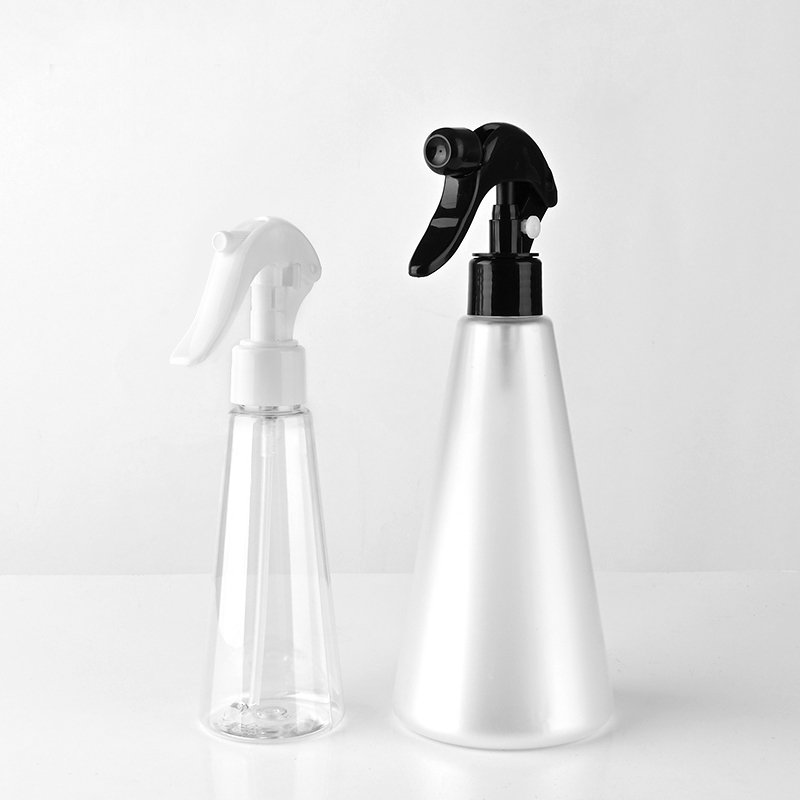 Großhandel 60 ml 120 ml 135 ml leere Kunststoff -Haustier -Parfüm -Gesichtsparete Wasser Nebel Trigger Trigger Sprühdüsenflasche