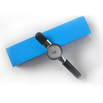 3% Accuracy Manual Dial Torque Wrenches with Quick Release Design