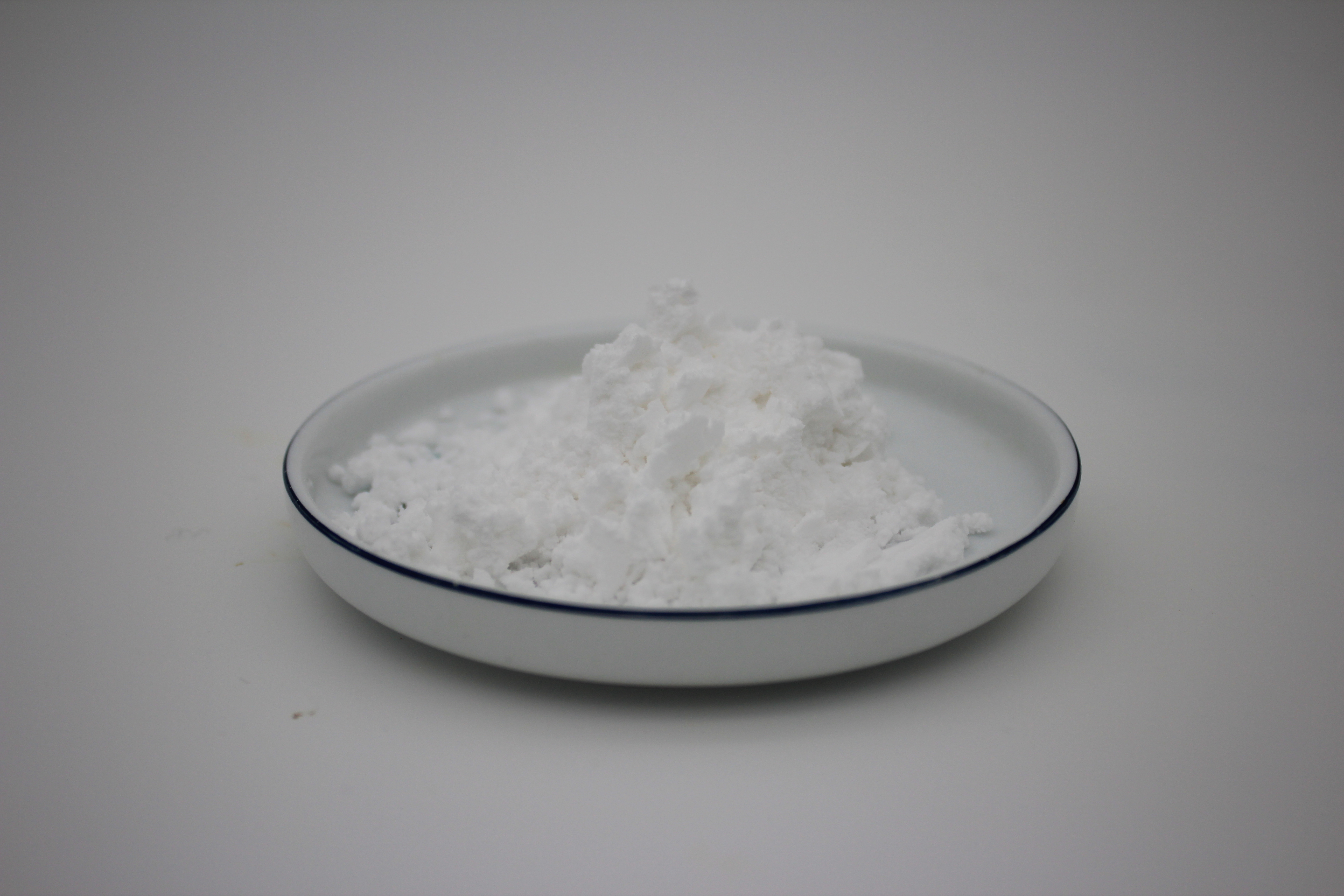 Tranexamic acid powder