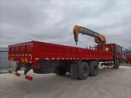 CCC Certificated Construction Machinery Crane Truck