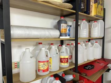 Made-to-order shaoxing cooking wine in Plastic jugs