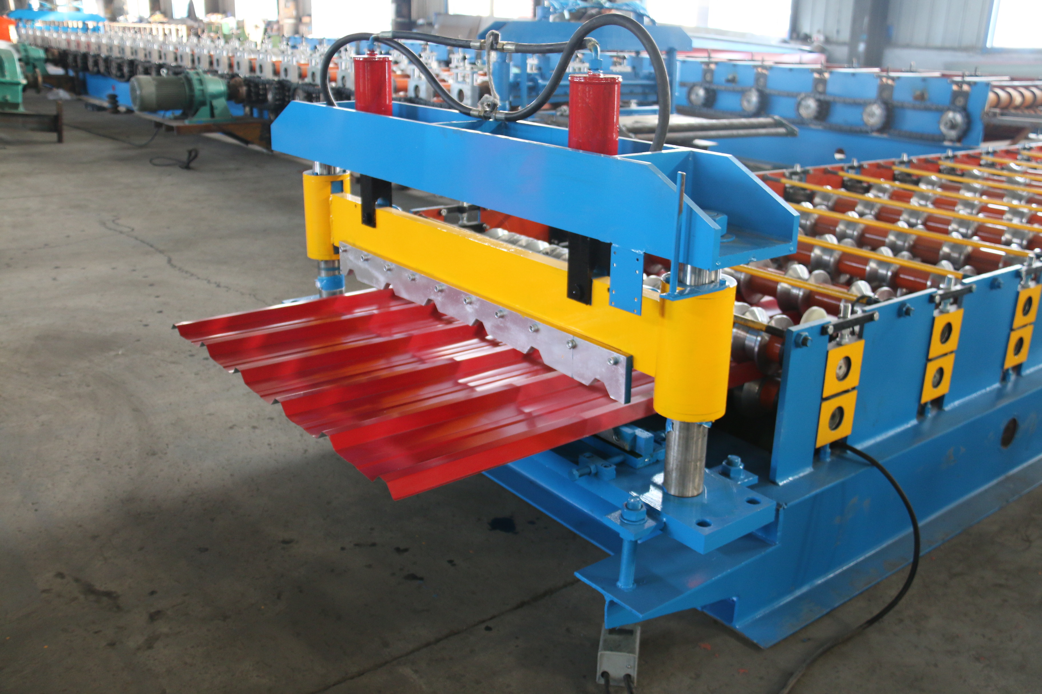 Metal profile roofing roll forming machine