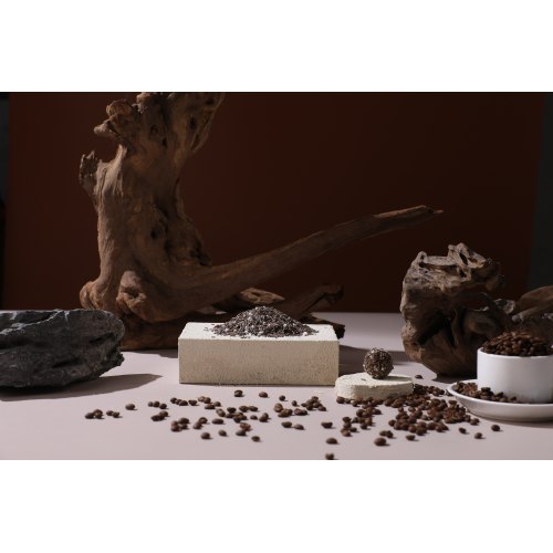 Arena para gatos con café, tofu y tapioca para el control de olores