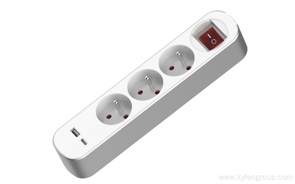 France 3-way power strip with usb type c