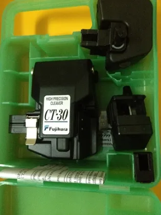 Fiber optic cleaver, Fujikura CT30A fiber cleaver, Sumitomo FC-6S fiber cleaver