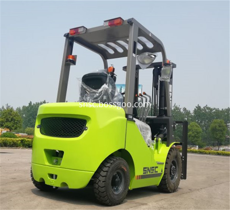 2 ton forklift (13)