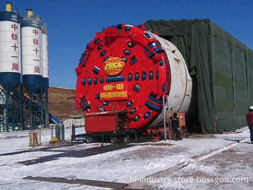 High Speed Balance No-Dig Slurry Compound Pipe Jacking Tunnel Boring Machine for Steel Pipes: ZTT5490