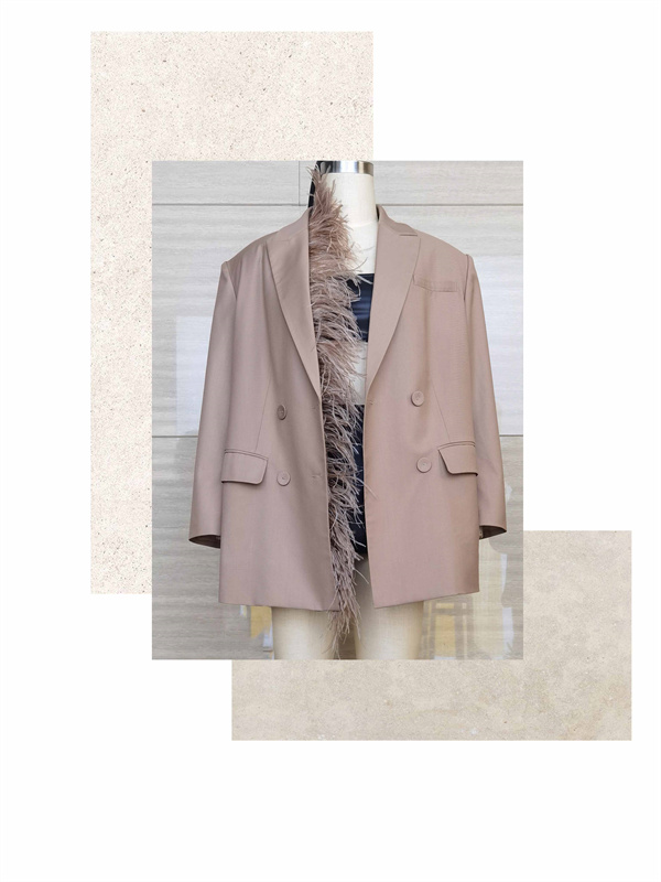 Feather-trimmed Double-breasted Turndown Collar Blazer