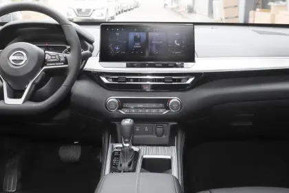 High Quality Factory Price Dongfeng Nissan Altima SUV in Stock