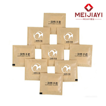 Одноразовые перчатки ПЭ упакованы индивидуально.