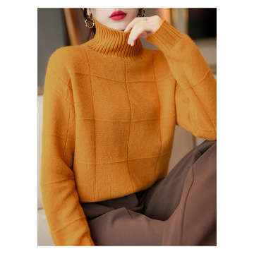 Damenkarmen mit dem Damen Pullover Pullover mit dem karierten Rollkragenpullover