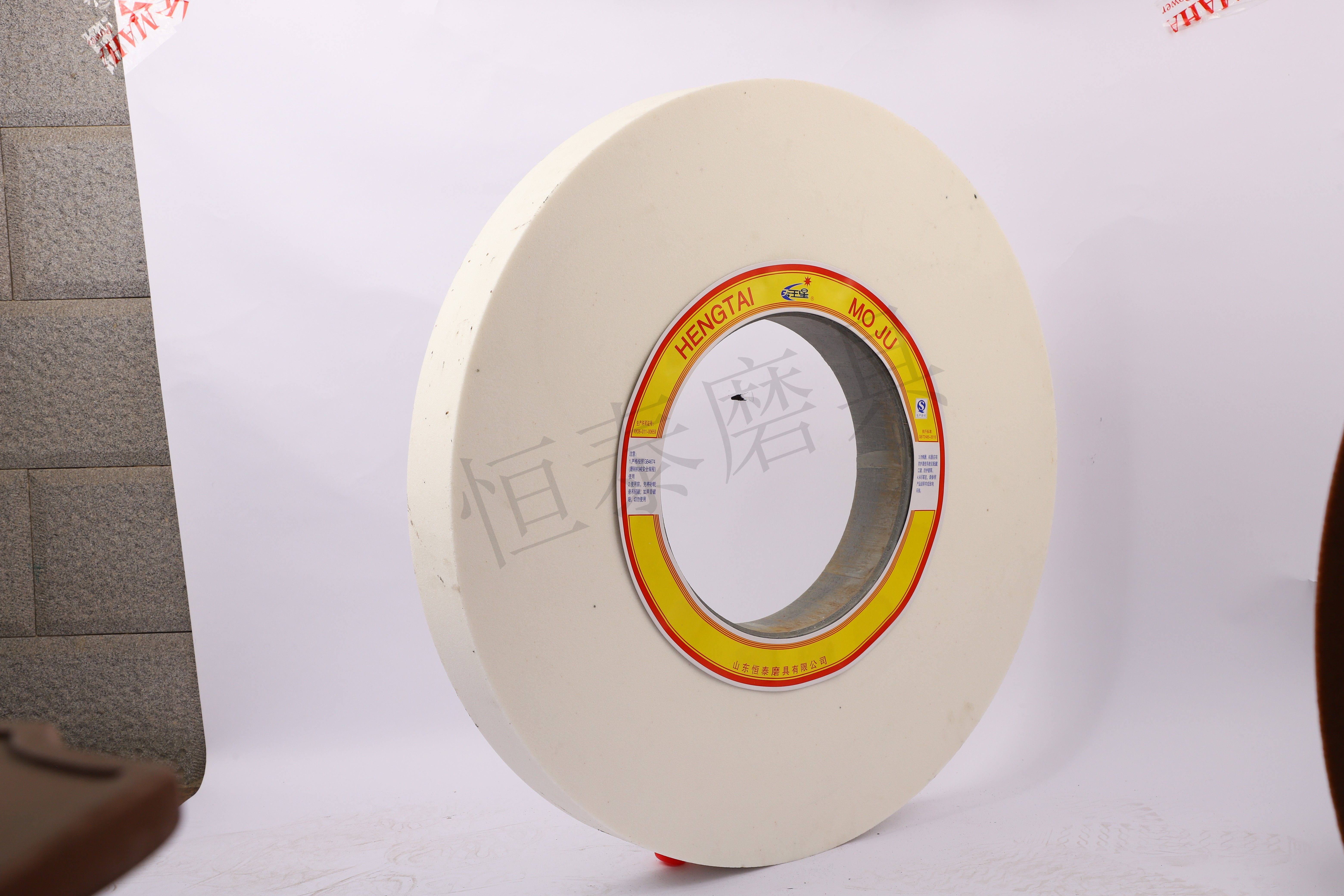 White Aluminium250 (5)