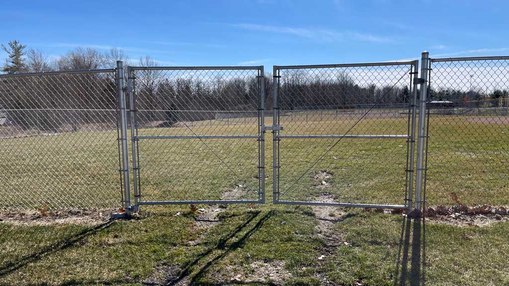 Chain Link Fence (galvanized chain link fence) chain link