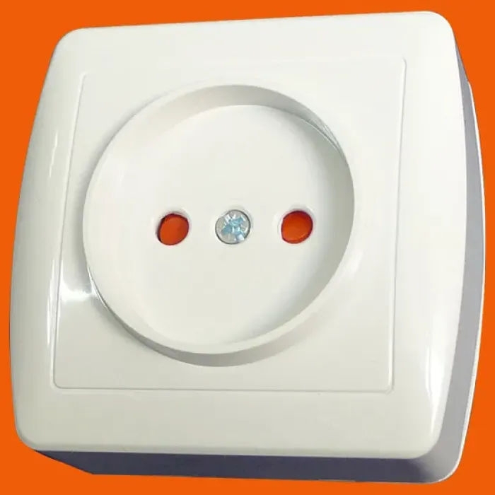 Soket Schuko yang Dipasang di Permukaan dengan Tutup IP44