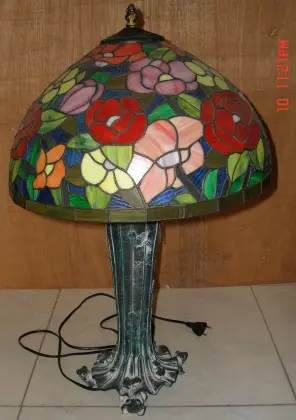 tiffany lamp