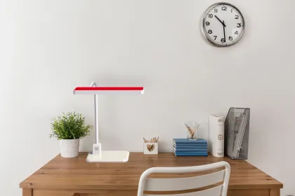 LED Charging Desk Lamp for Study Room Lighting