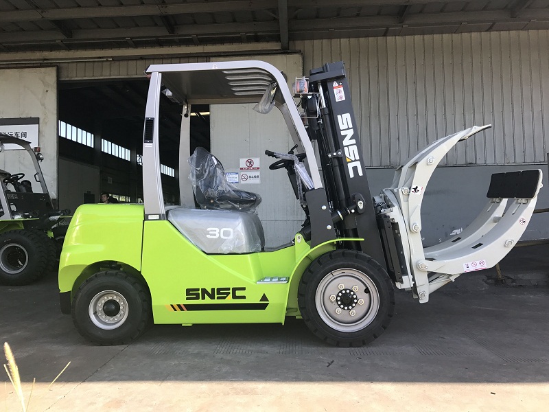 3t Diesel Forklift with Paper Roll Clamp