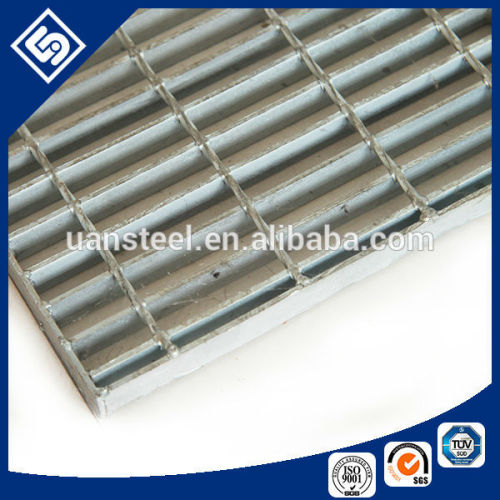 High quality standard size galvanized steel grating