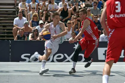 Anti-slip professional FIBA certified interlock court tile