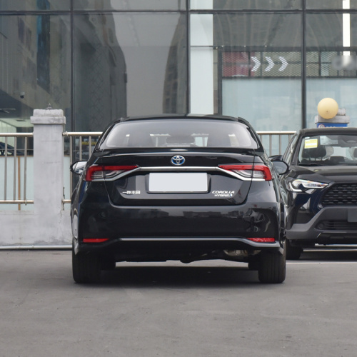 Использовал гибридную Toyota Corolla